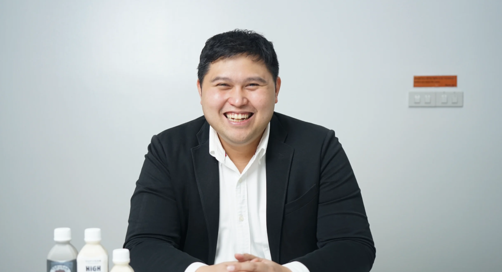 คุณสุรนาม พานิชการ