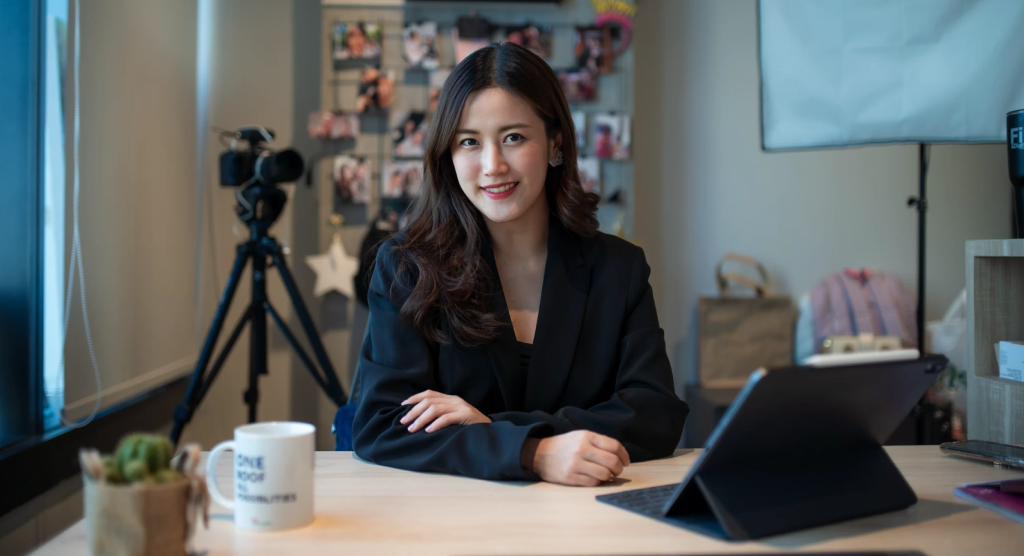 คุณเฟื่องลดา-สรานี สงวนเรือง